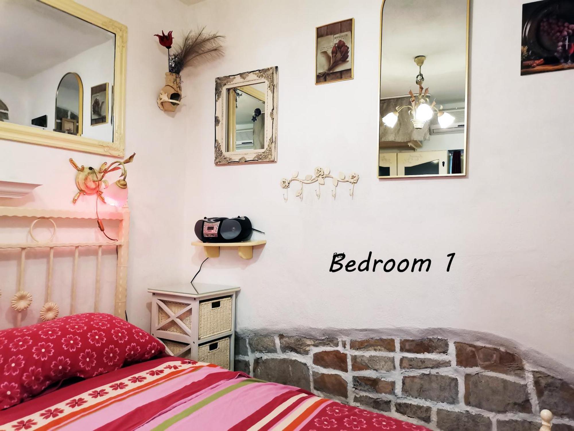 Apartment Alena With Terrace And Garden Center Jelsa Елса Экстерьер фото