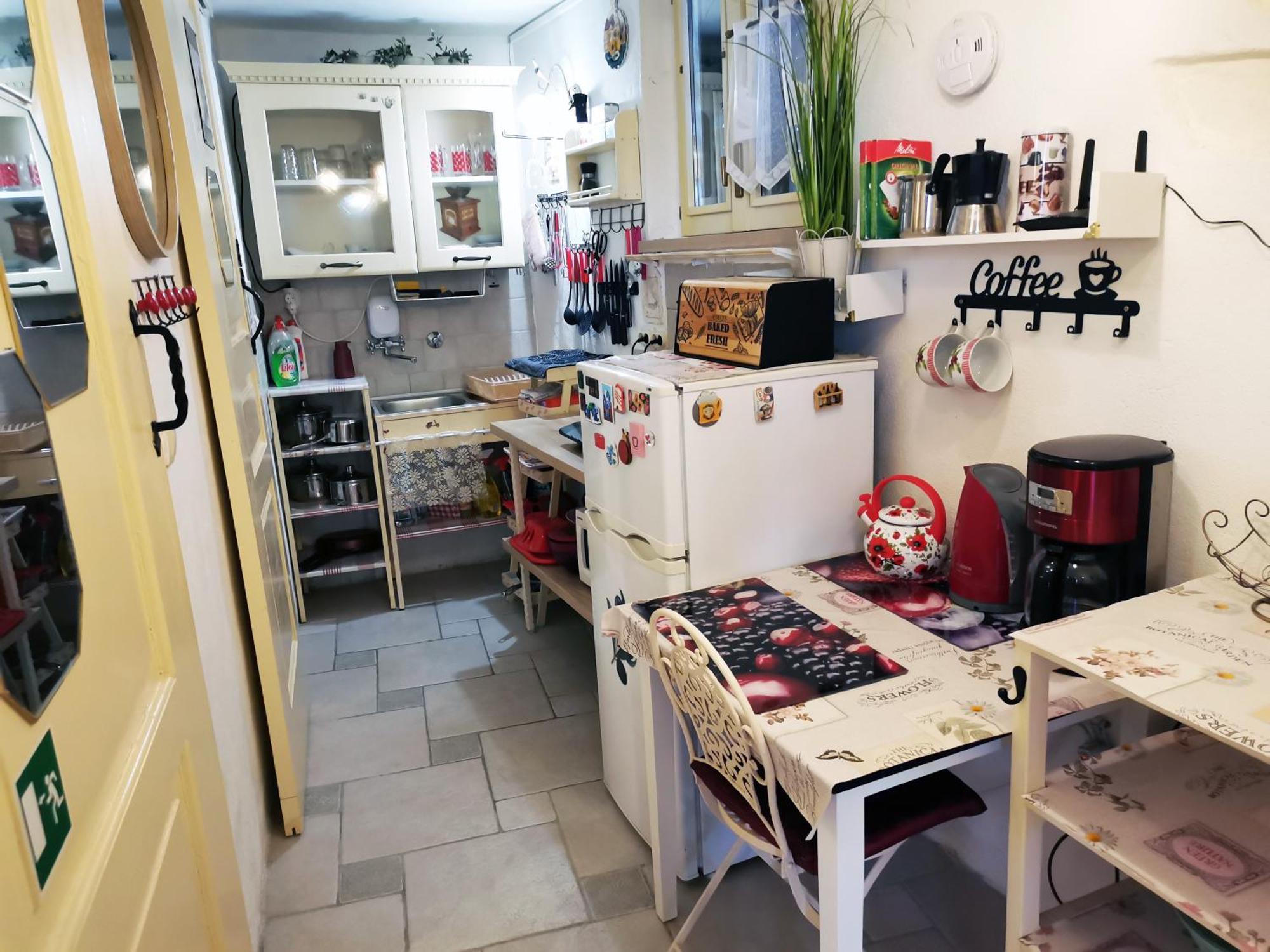 Apartment Alena With Terrace And Garden Center Jelsa Елса Экстерьер фото